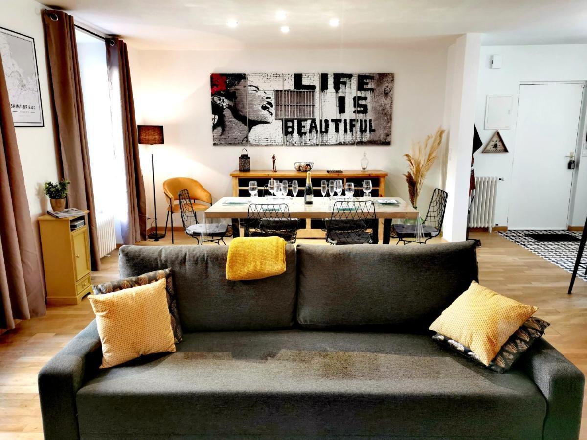 Premier Chapitre - Design Et Charme De L'Ancien En Coeur De Ville Σαιν-Μπριέκ Εξωτερικό φωτογραφία