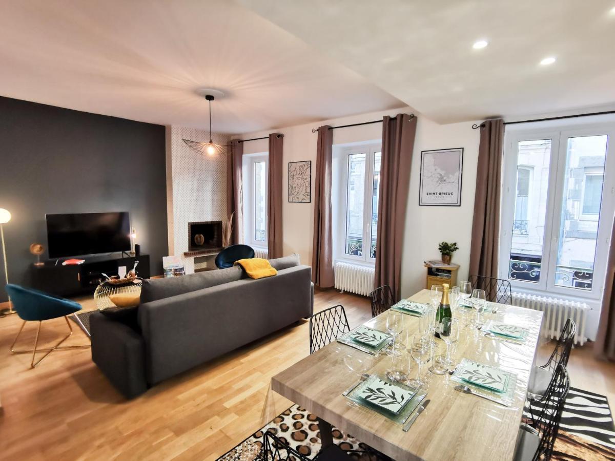 Premier Chapitre - Design Et Charme De L'Ancien En Coeur De Ville Σαιν-Μπριέκ Εξωτερικό φωτογραφία